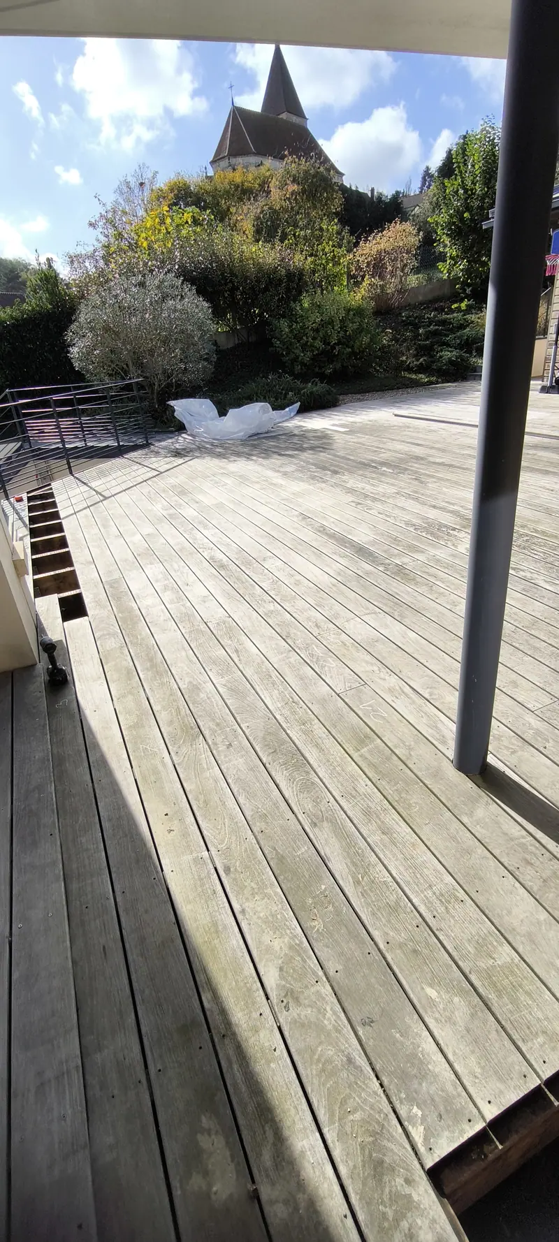 La terrasse en bois avant travaux (Agrandissement sous terrasse, Villiers-Adam)