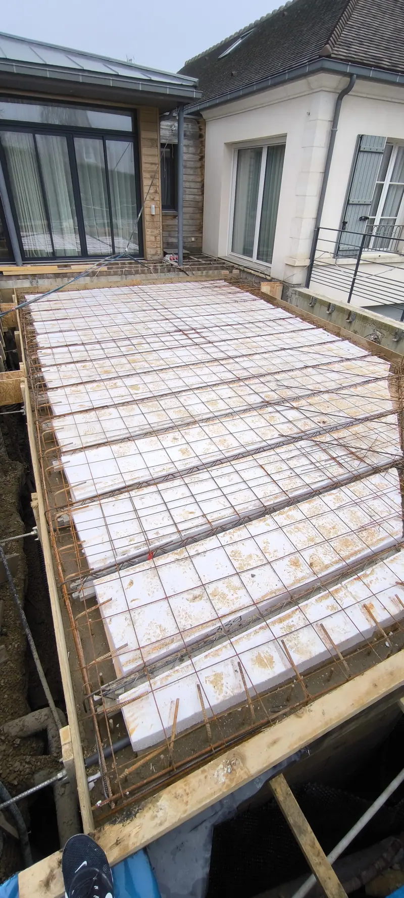 Le ferraillage de la dalle (Agrandissement sous terrasse, Villiers-Adam)