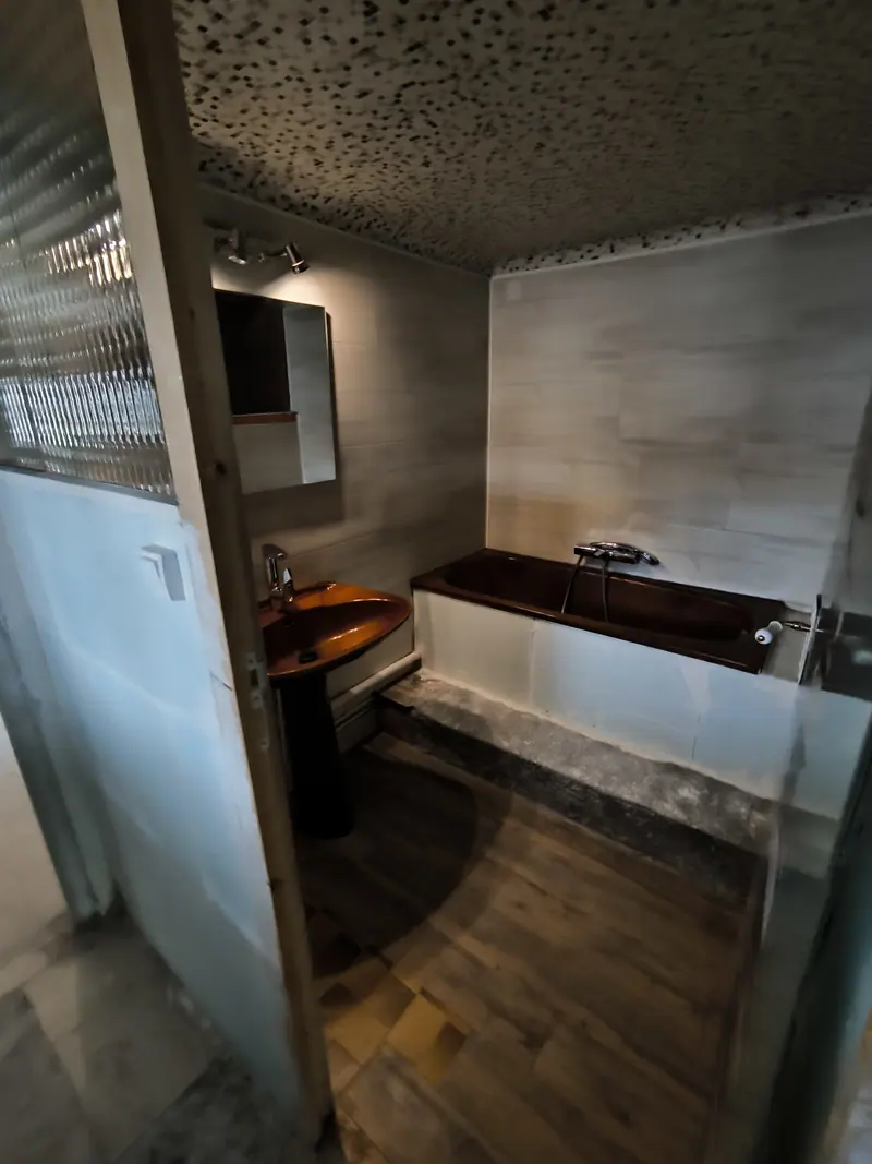 L’ancienne salle de bain (Rénovation complète, Argenteuil)