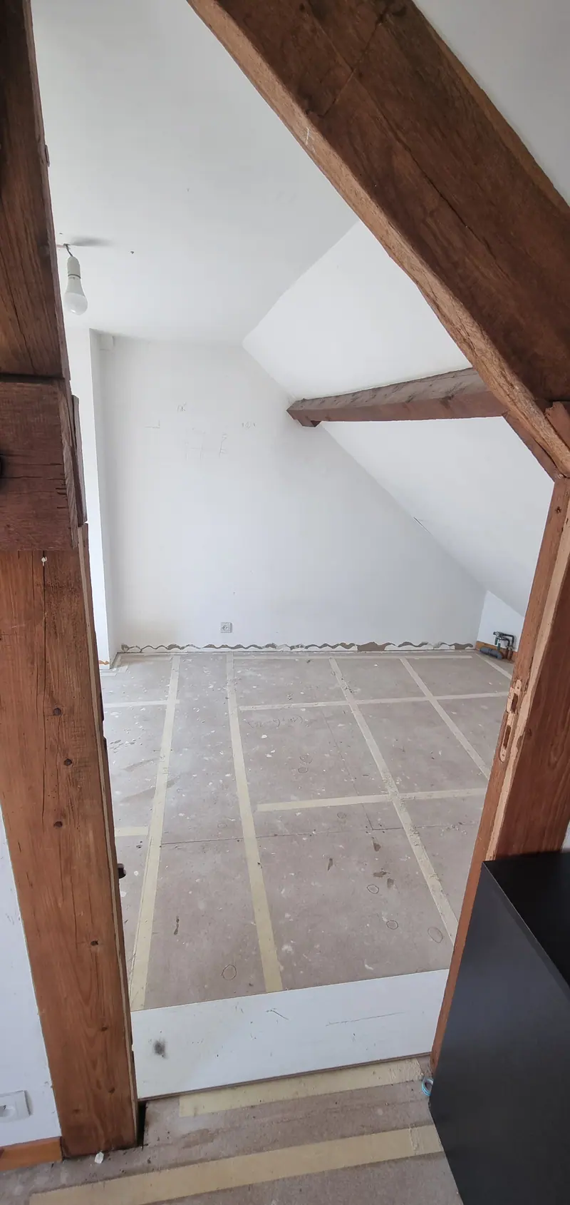 Les combles avant travaux (Suite parentale, Villiers-Adam)