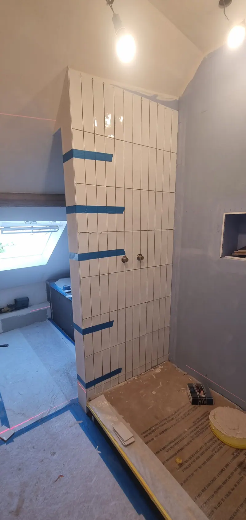 La douche en cours de faïence (Suite parentale, Villiers-Adam)